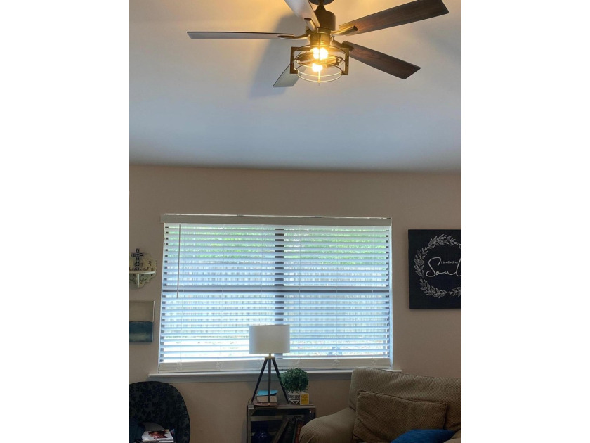 RECENTLY UPDATED (approximately $75,000 in upgrades) 3 BR 2 BA - photo 15
