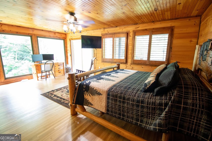 Welcome to a truly extraordinary mountain retreat that offers - photo 19