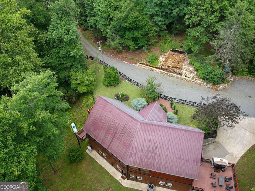 Welcome to a truly extraordinary mountain retreat that offers - photo 48