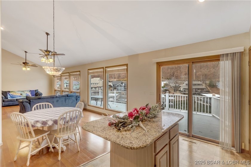 BACK ON THE MARKET!! Well-maintained waterfront home located in - photo 13