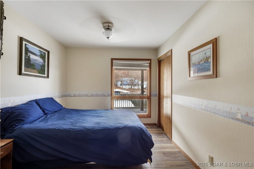 BACK ON THE MARKET!! Well-maintained waterfront home located in - photo 23