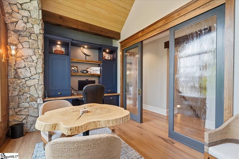 Located in one of the most sought after areas in the Reserve at - photo 28