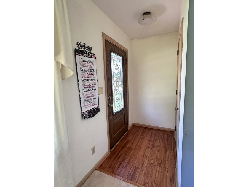 Great south side home with many amenities. Very large primary - photo 10