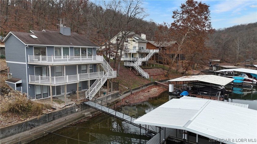 BACK ON THE MARKET!! Well-maintained waterfront home located in - photo 39