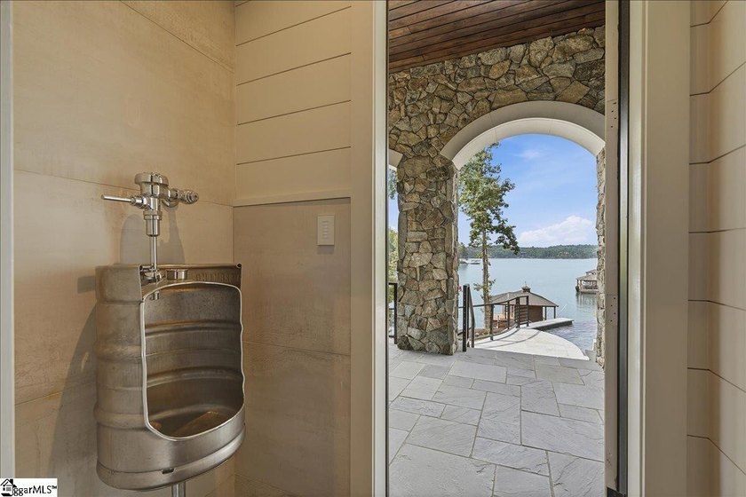 Located in one of the most sought after areas in the Reserve at - photo 42