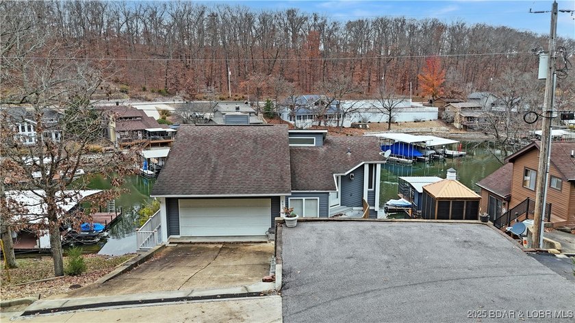BACK ON THE MARKET!! Well-maintained waterfront home located in - photo 43