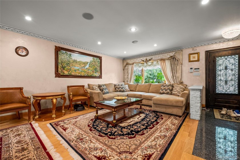 Welcome to this beautifully maintained brick home offering a - photo 3