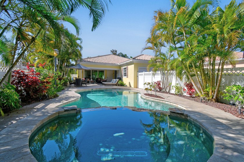 The Abacoa pool home you've been waiting for! Featuring - photo 2