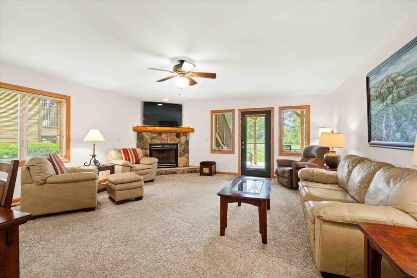 CASTLE ROCK LAKE RETREAT!! Spectacular Golf Course views are - photo 3