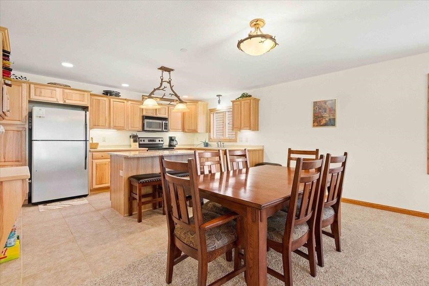 CASTLE ROCK LAKE RETREAT!! Spectacular Golf Course views are - photo 9