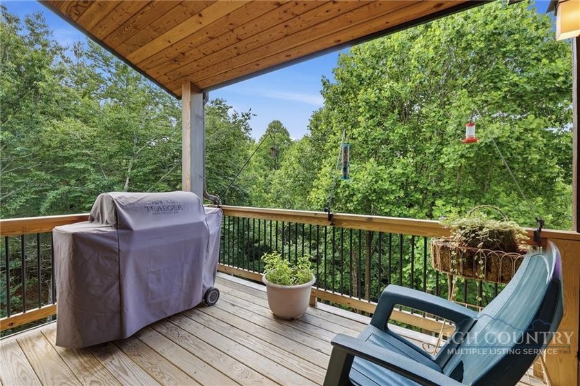 Built in 2023 and perched just moments from Blowing Rock in Echo - photo 14
