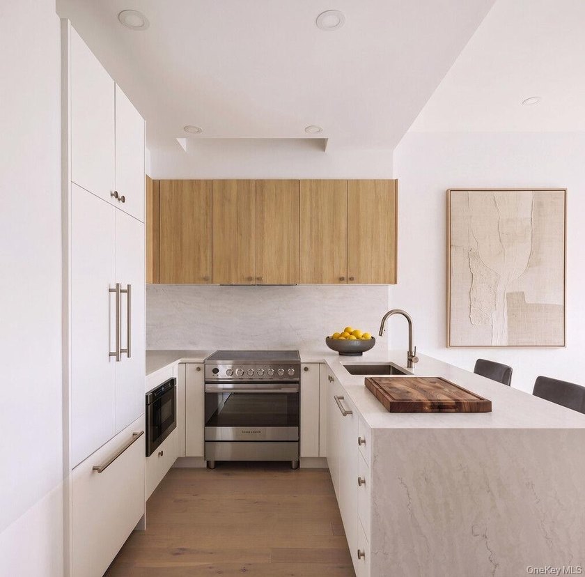Bright, spacious, and thoughtfully designed, Unit 2F at 48 - photo 4