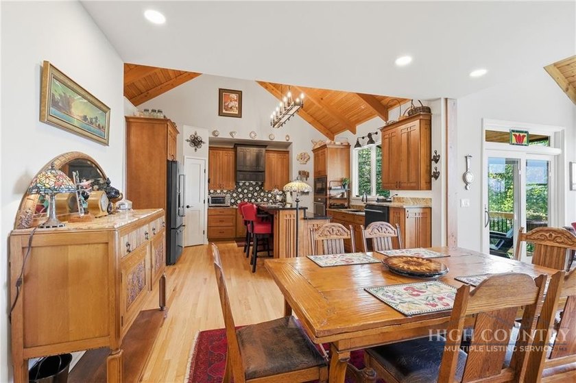 Built in 2023 and perched just moments from Blowing Rock in Echo - photo 19