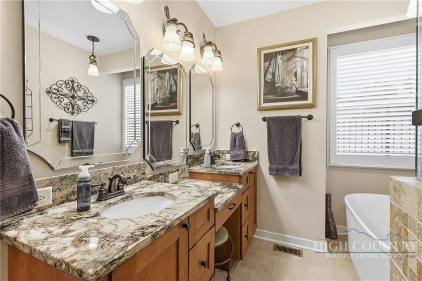 Built in 2023 and perched just moments from Blowing Rock in Echo - photo 32