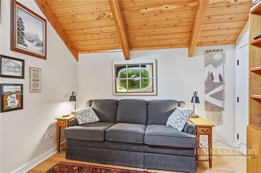 Built in 2023 and perched just moments from Blowing Rock in Echo - photo 34