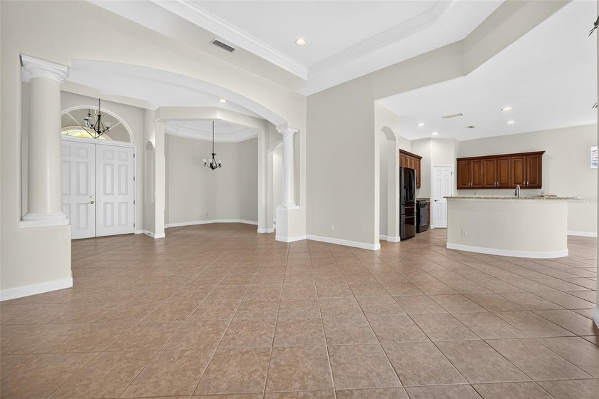 Under contract-accepting backup offers. BEAUTIFUL 3 BEDROOM PLUS - photo 3