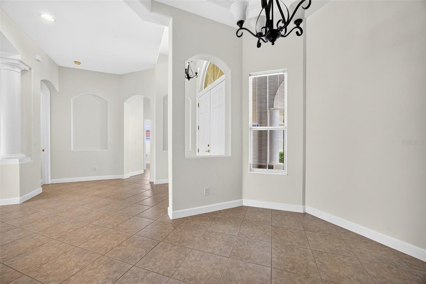 Under contract-accepting backup offers. BEAUTIFUL 3 BEDROOM PLUS - photo 8