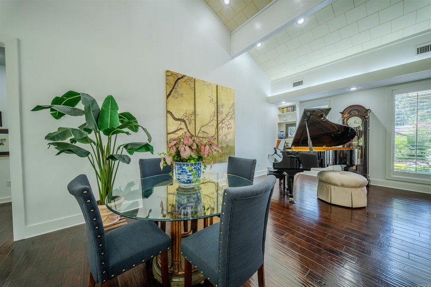 Welcome to 410 Hazel Circle, a beautiful custom-built home - photo 7