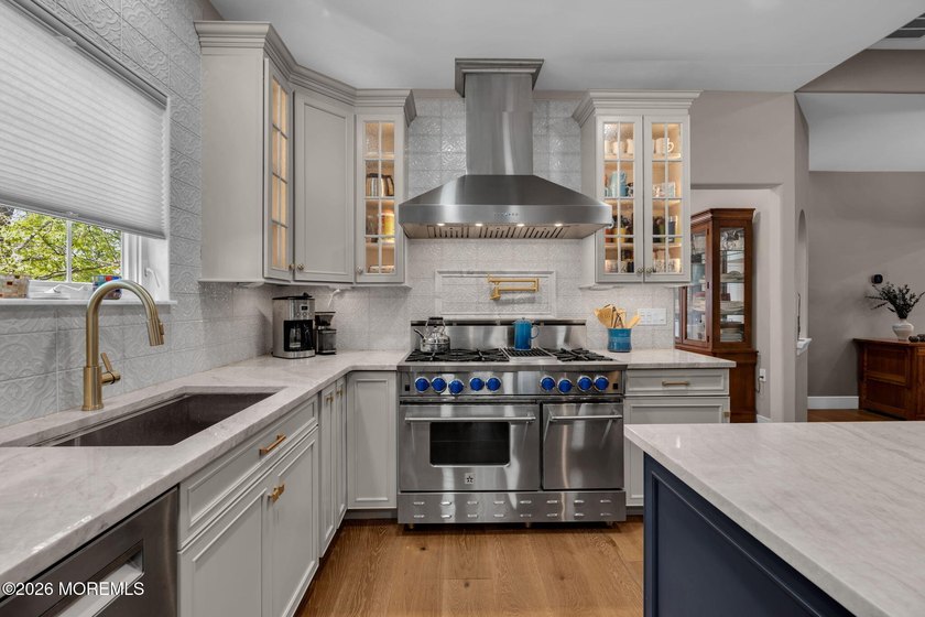 Welcome to this beautifully renovated Byron Model, ideally - photo 22