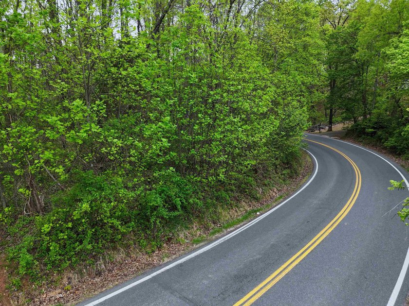 **MOTIVATED SELLERS**Ideal recreational location, 0.60 mile to - photo 3
