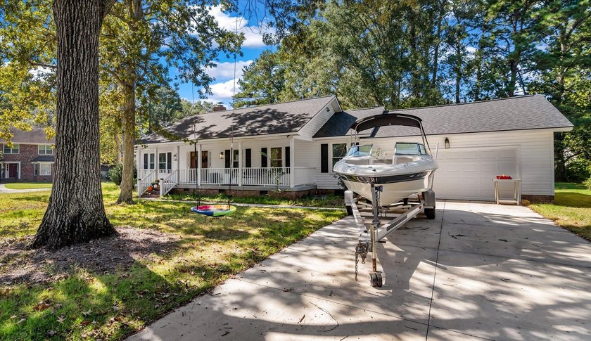 Welcome to 116 Palmetto Bluff Drive -- a beautifully renovated - photo 5