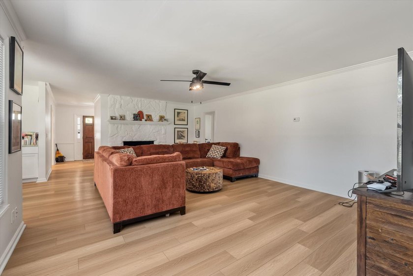 Welcome to 116 Palmetto Bluff Drive -- a beautifully renovated - photo 10