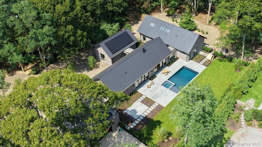 Brand new in one of Shelter Island's premier enclaves along - photo 2
