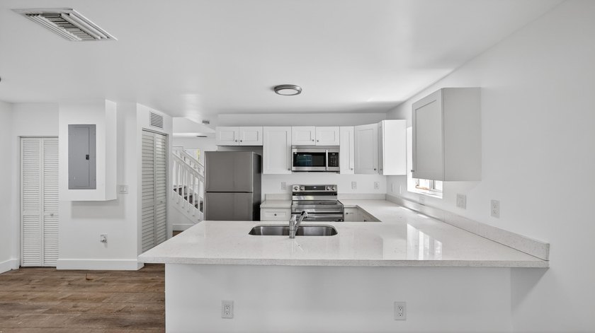 Completely renovated newer construction home featuring 4 - photo 11