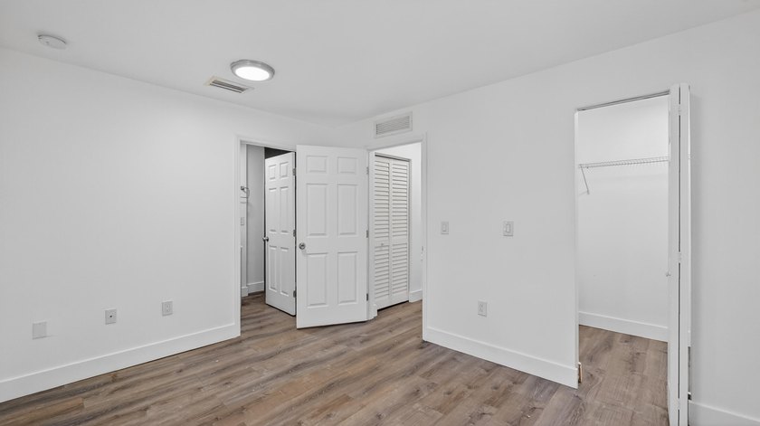Completely renovated newer construction home featuring 4 - photo 20