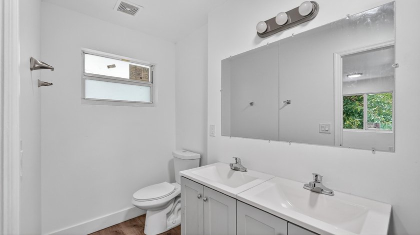 Completely renovated newer construction home featuring 4 - photo 21