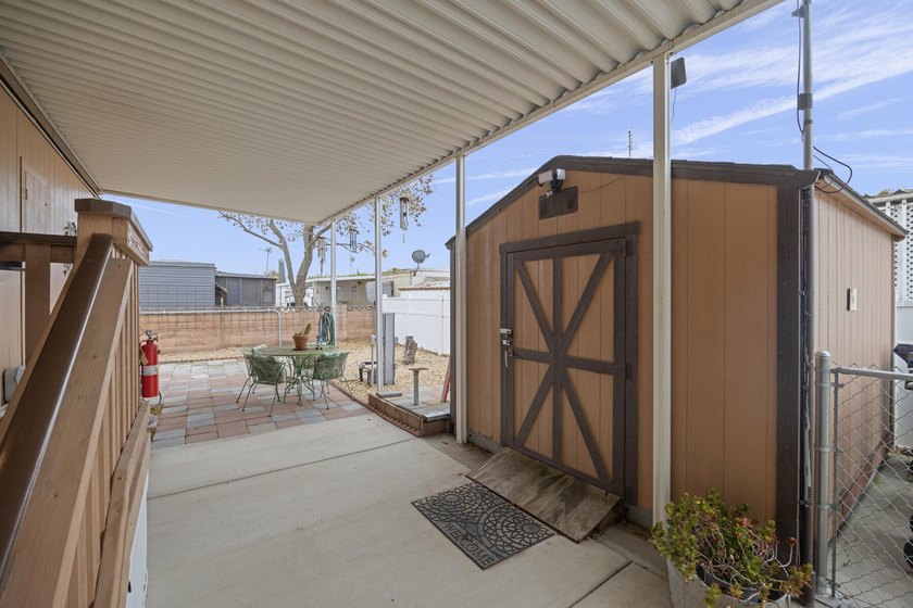Located in a well-maintained 55+ senior community in Tulare - photo 21