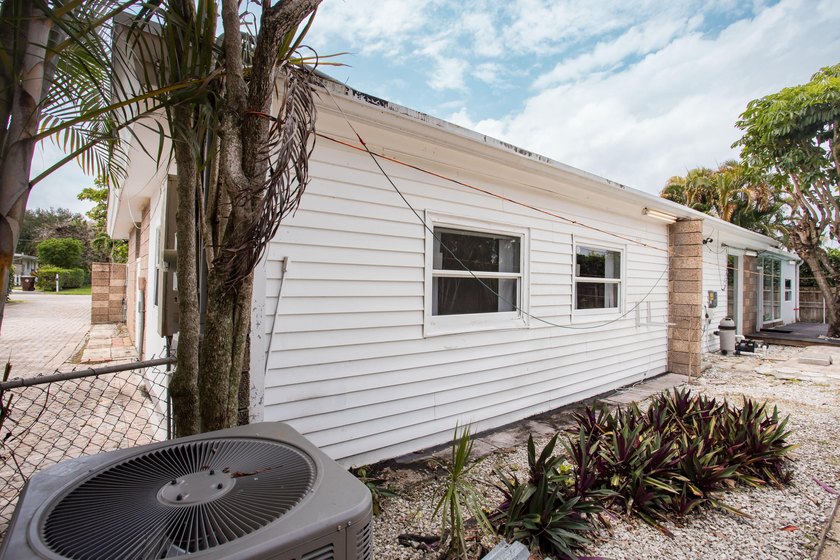Income Producing Property. This stunning 6-bedroom, 3-bathroom - photo 11