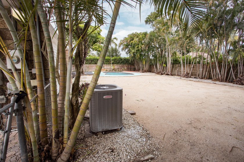 Income Producing Property. This stunning 6-bedroom, 3-bathroom - photo 12