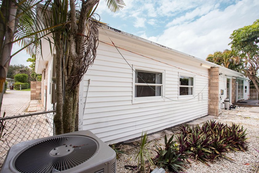 Income Producing Property. This stunning 6-bedroom, 3-bathroom - photo 16