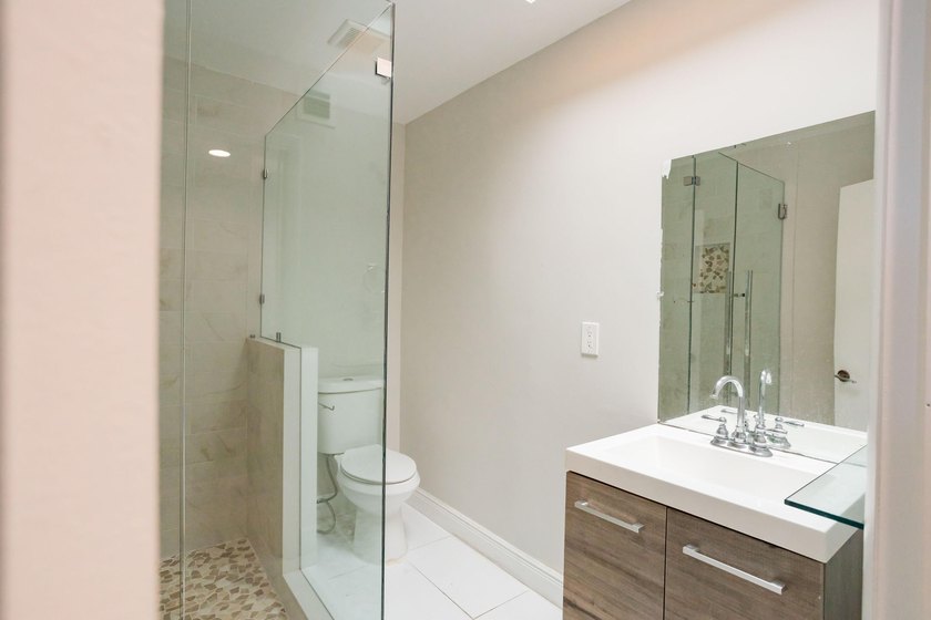 Income Producing Property. This stunning 6-bedroom, 3-bathroom - photo 19