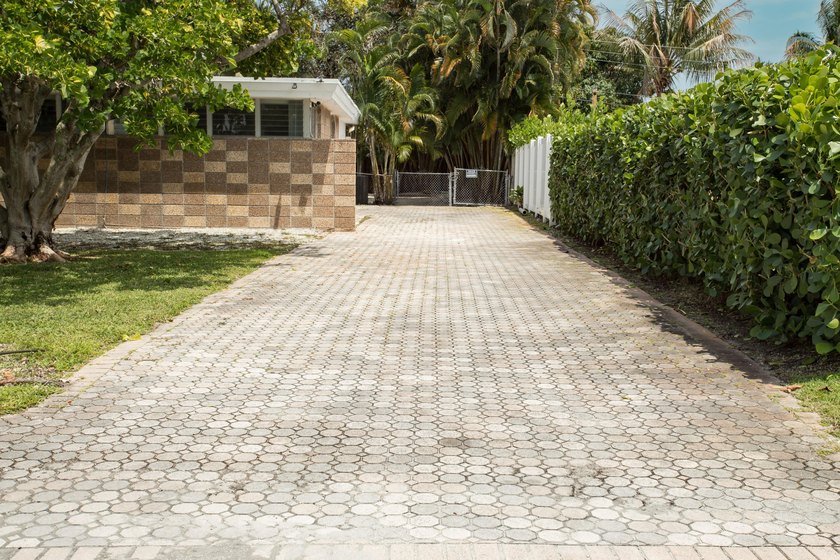 Income Producing Property. This stunning 6-bedroom, 3-bathroom - photo 28
