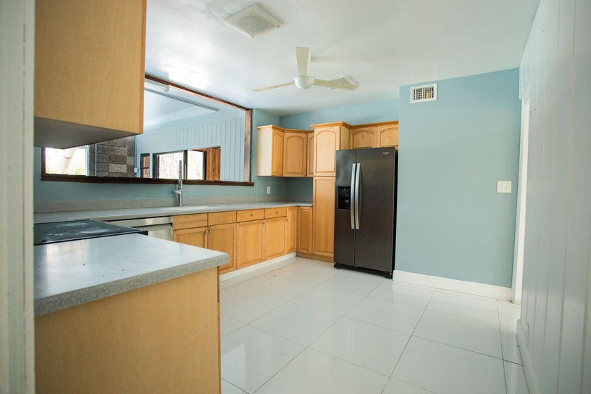 Income Producing Property. This stunning 6-bedroom, 3-bathroom - photo 46