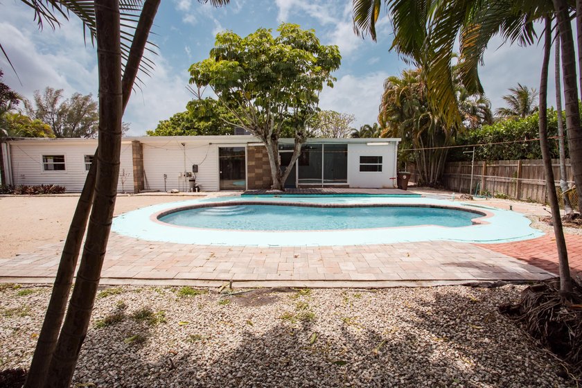 Income Producing Property. This stunning 6-bedroom, 3-bathroom - photo 59
