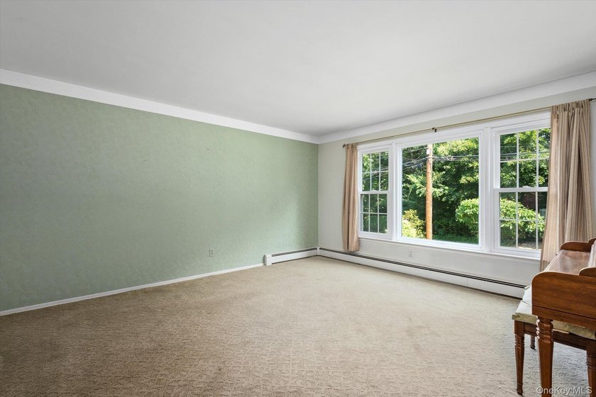 Welcome to this charming 3 bedroom,1.5 bath colonial featuring - photo 5