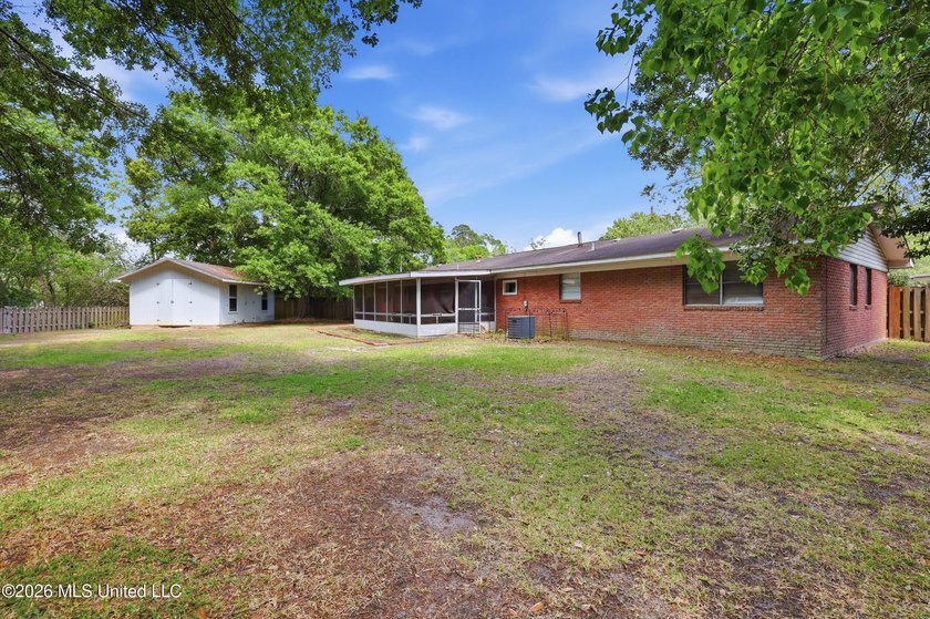 This cozy 3-bedroom, 2-bath home is full of potential! Being - photo 42
