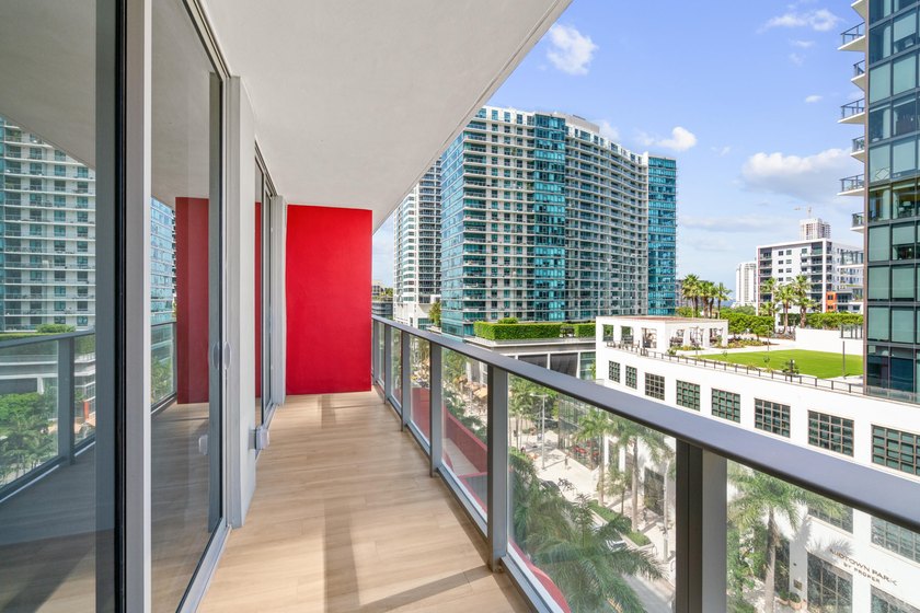 Experience elevated Miami living in the heart of Midtown Miami - photo 6