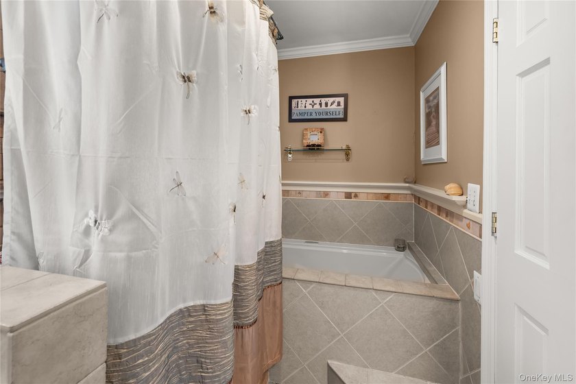 Welcome to 269 Brookville Avenue, Islip! This beautifully - photo 14