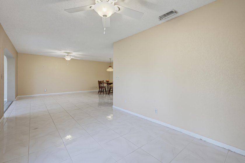 Welcome to this charming totally updated one-bedroom - photo 14