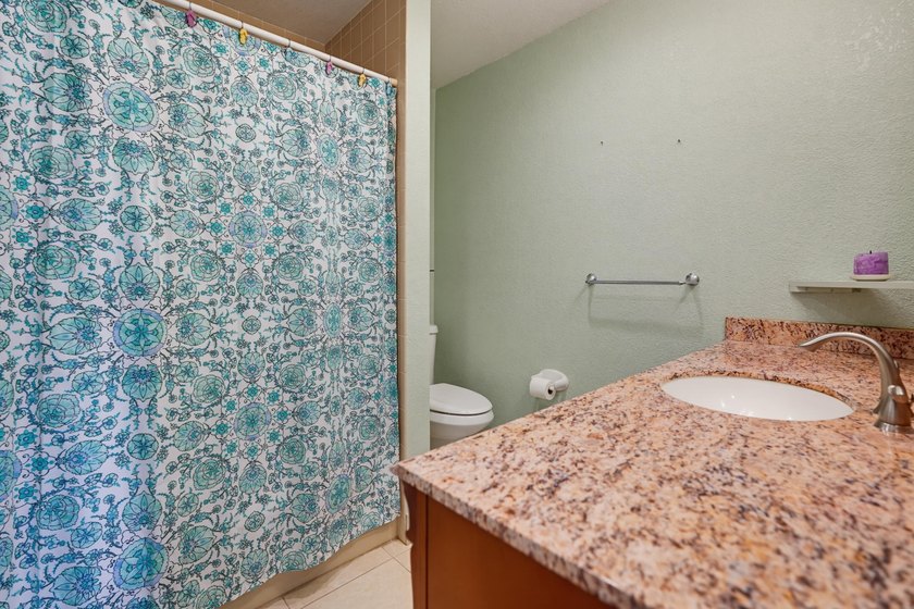 Welcome to this charming totally updated one-bedroom - photo 32