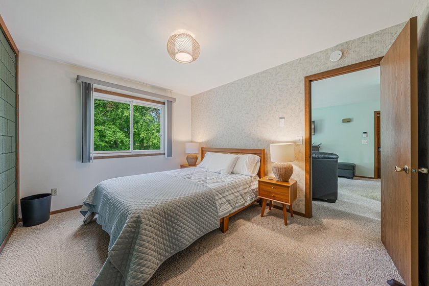 Look no further! Inside this 1+ bed, 1 bath Condo, you'll find - photo 7