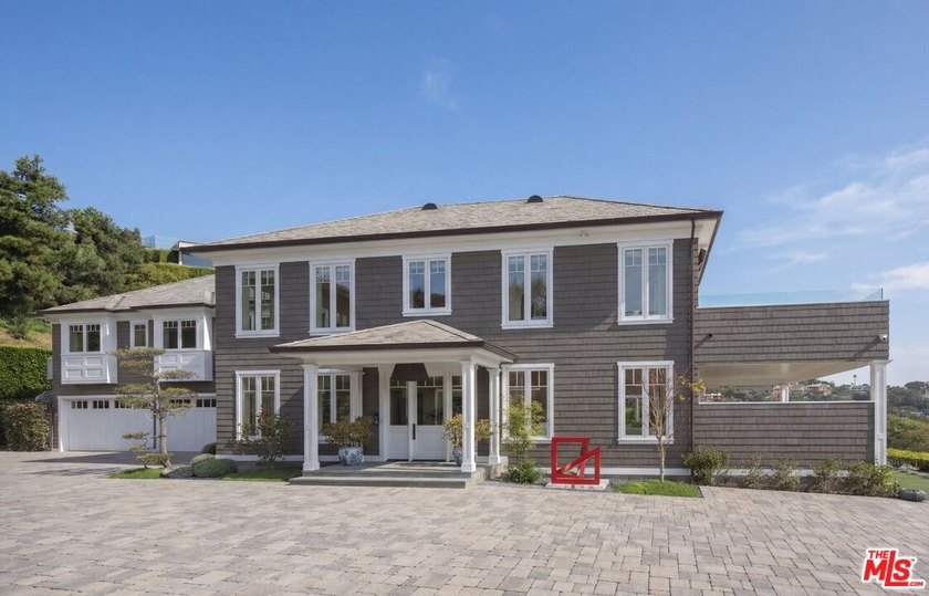 Pacific Palisades Modern Sophistication Meets Cape Code Elegance - photo 2