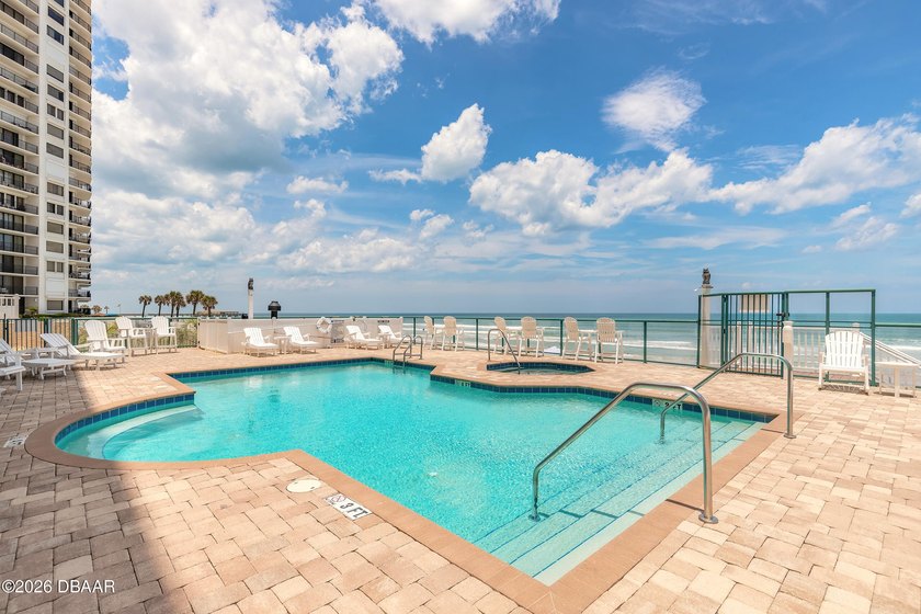 DIMUCCI 704! Experience coastal living from the top floor of - photo 4