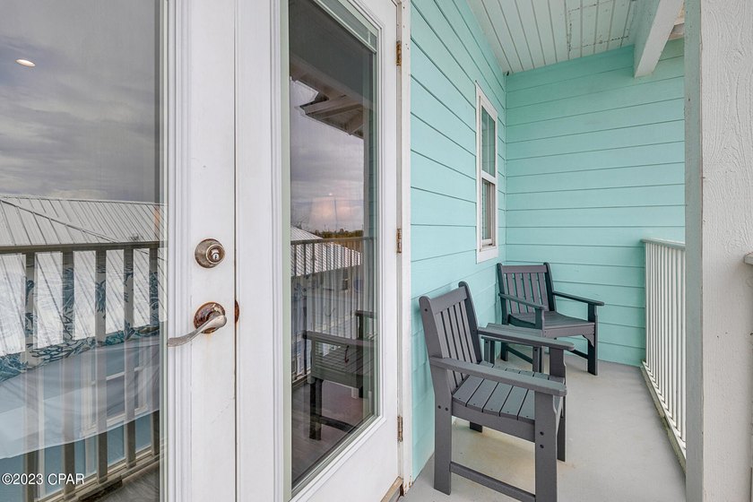 PRIVATE HEATED POOL. GULF VIEWS. NO HOA. 621 Lyndell Lane B is a - photo 31