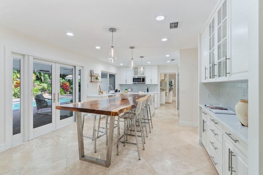 Welcome to Woodfield Hunt Club, a sought-after gated community - photo 15