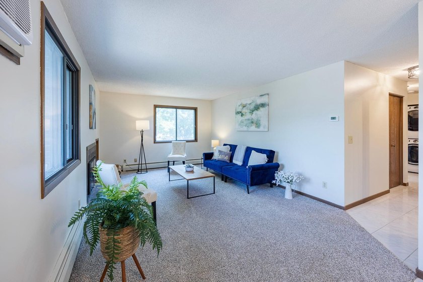Charming 2 Bed, 2 Bath End-Unit Condo in Prime Bloomington - photo 19